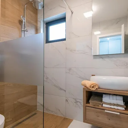 3 Bedroom Beautiful In