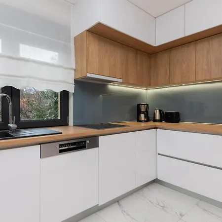 3 Bedroom Beautiful In *